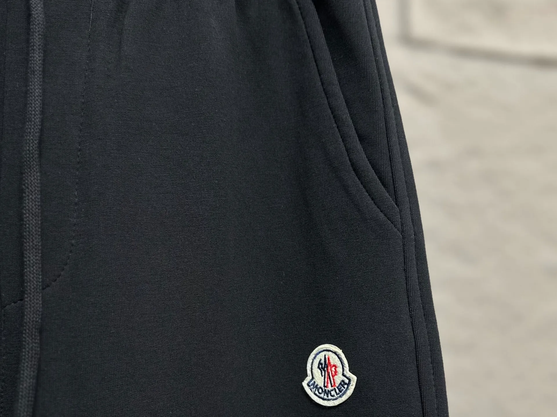 Moncler 2026New Arrival ， ， Breathable， 。 ， ， ； Classic + ， ， ， 。 ， ， ， 。